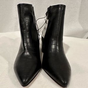 Never Worn Express size 7 Woman boots